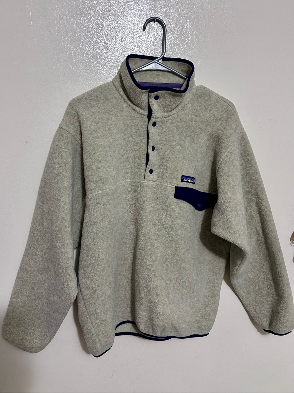 Patagonia Synchilla Fleece Pullover Oatmeal with Navy Trim